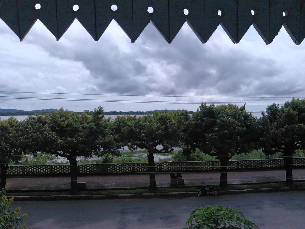 Breeze Guest House Maulmyine Camera foto