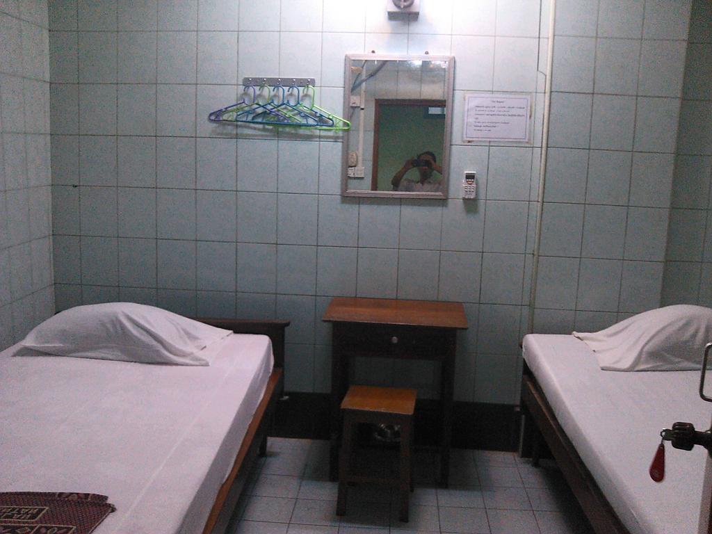 Breeze Guest House Maulmyine Camera foto