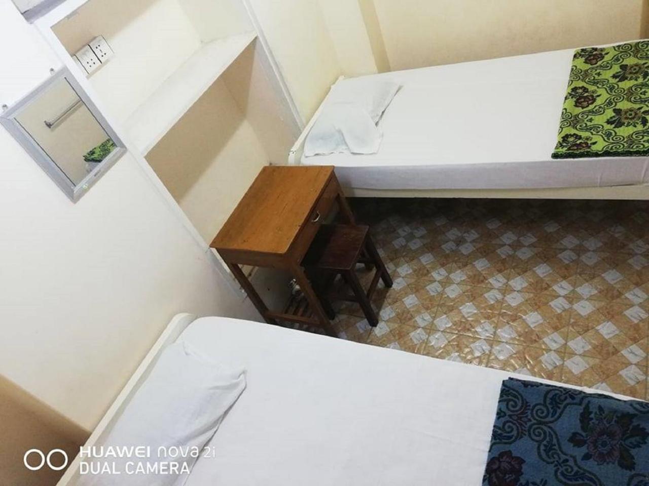 Breeze Guest House Maulmyine Esterno foto